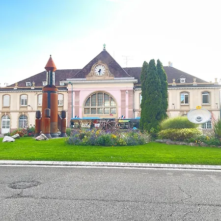 Harmony France & Suisse Apartment *